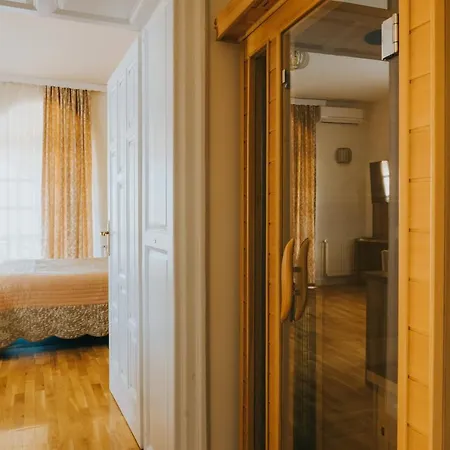 Bakarni Motel
